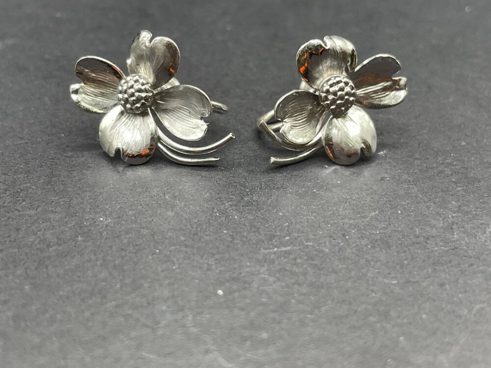 Vintage 925 Sterling Silver Floral Screw Back Earrings Flower Design Jewelry